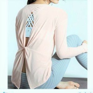 Athleta Blush Pink Essence Twist Open Back M NWT